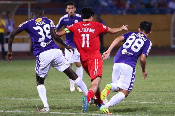 Chiến hữu của bầu Đức, Ông trùm của làng bóng Việt & cái kết đắng bị bỏ bóng đá người-6