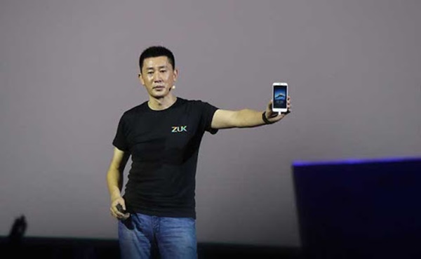 Khuyên mua smartphone để chụp lén ký túc xá nữ, sếp Xiaomi bị dân mạng Trung Quốc ném đá thậm tệ-1