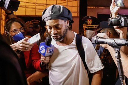 Ronaldinho lần đầu chia sẻ về những ngày tháng phải ngồi tù: Tôi sốc nặng khi biết mình bị tống giam. Thật không thể tưởng tượng nổi!