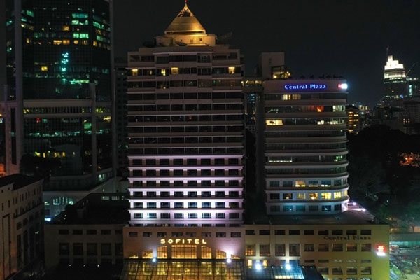 Khách sạn 5 sao Hà Nội bán đồ ăn bình dân siêu rẻ, chỉ từ 7.000 đồng, ship tận nhà-3