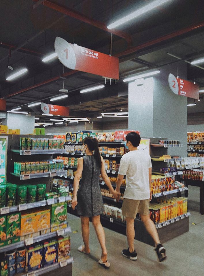 Đông Nhi giấu nhẹm bụng bầu 3 tháng với loạt bí kíp thời trang đỉnh cao-3