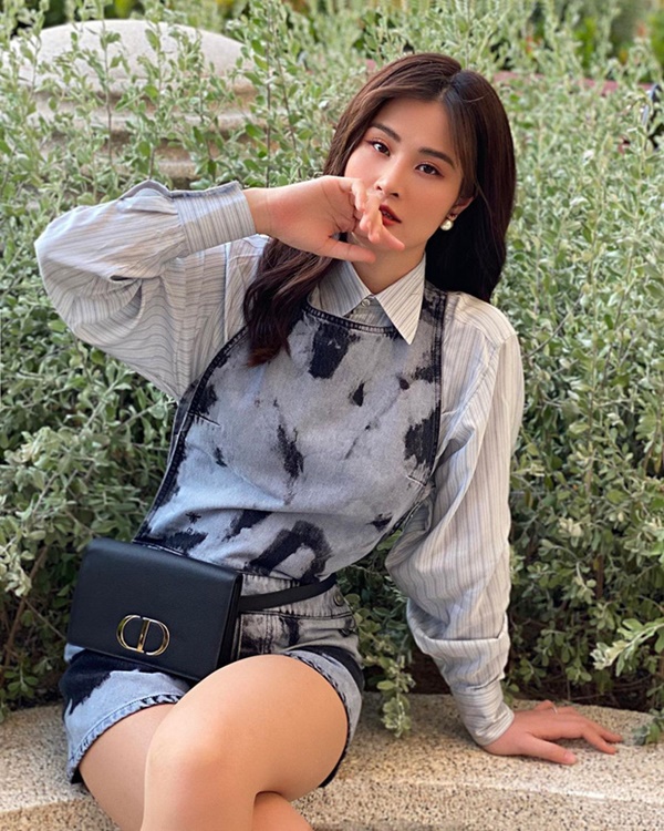 Đông Nhi giấu nhẹm bụng bầu 3 tháng với loạt bí kíp thời trang đỉnh cao-7