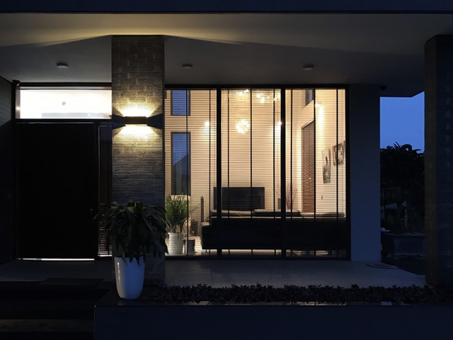 Biệt thự con trai xây tặng bố mẹ đẹp lạ giữa cánh đồng lúa chín ở Hà Tĩnh-12