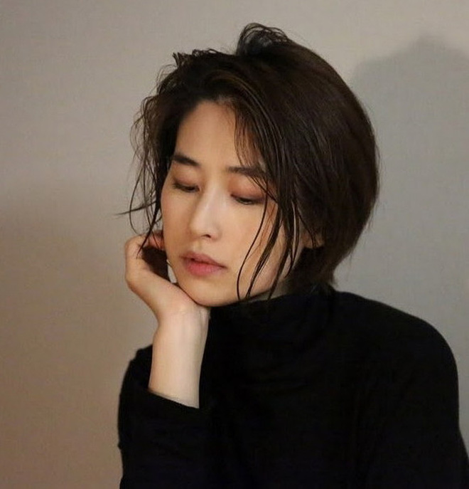 Nữ diễn viên Hàn tiểu tam trơ tráo đào mỏ, cướp chồng em họ đã lộ diện: Nhan sắc gây tranh cãi nảy lửa!-11