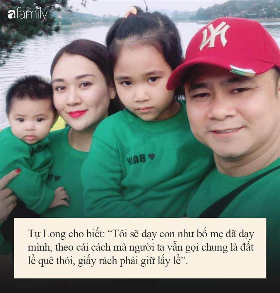 Các con của Tự Long: Ngoại hình như đúc 1 khuôn từ bố, lại được dạy bảo nghiêm khắc từng từ ngữ như này-8