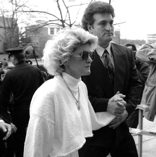 Khi tiểu tam lên cơn ghen ngược với chính thất: Nữ sinh 17 tuổi vác súng đến dằn mặt vợ của người tình, bị trừng phạt còn để lại tai tiếng đời sau-3