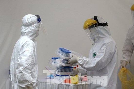 Thứ trưởng Bộ Y tế nói về khả năng lây nhiễm của những ca tái dương tính