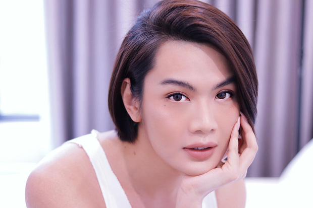 Đào Bá Lộc vứt phăng mái tóc giả, quyết để tóc dài chặt đẹp hội mỹ nhân Vbiz: Thế này ai đọ lại được?-1