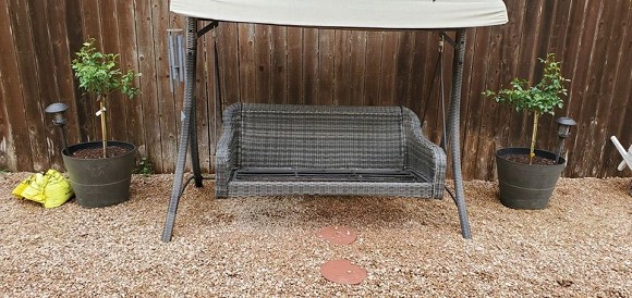 Quách Thành Danh cải tạo vườn thành công viên thu nhỏ cho các con thỏa sức vui chơi khi nghỉ dịch-6