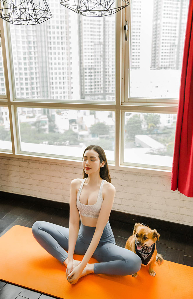 Hoa hậu Việt từng lọt Top 100 gương mặt đẹp nhất thế giới” giờ ra sao?-5