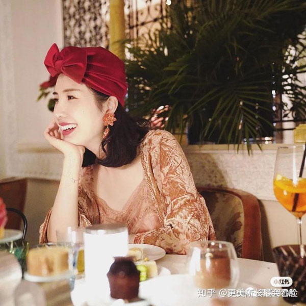 Tiết lộ loạt ảnh được cho là chưa qua dao kéo của Tuesday nổi tiếng bậc nhất Trung Quốc và người vợ kín tiếng nhưng khí chất của chủ tịch Taobao-9