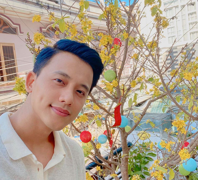 Lâu lắm mới thấy Mai Tài Phến tái xuất trên MXH: Vẫn điển trai, phong độ nhưng có loạt chi tiết nay đã thay đổi-4