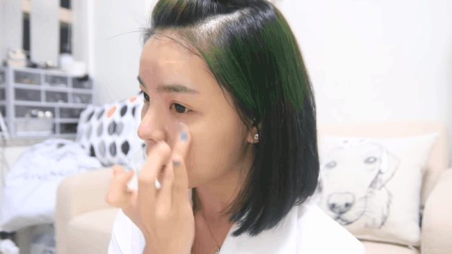 Chống già theo cách người Hàn: Skincare 10 bước cũng không hiệu quả bằng vài ba động tác vỗ nhẹ lên da-4