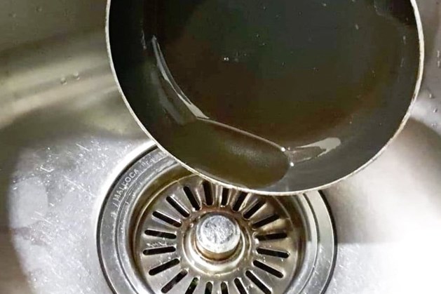 Tắc ống thoát nước và những điều chị em nhất định cần lưu ý-1