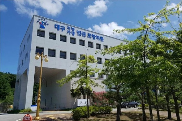 Hàn Quốc: Thầy giáo nhận án tù sau khi học sinh tự tử khiến dân mạng chia làm 2 luồng ý kiến-5