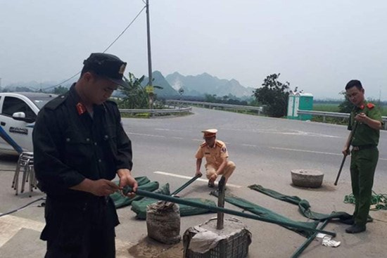 Tháo dỡ 30 chốt kiểm soát y tế tại các cửa ngõ Thủ đô