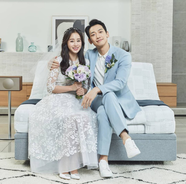 Bài phỏng vấn đặc biệt của Kim Tae Hee sau 4 năm làm vợ Bi Rain: Có nhiều điều vất vả khi kết hôn nhưng gia đình khiến tôi không cô đơn-2