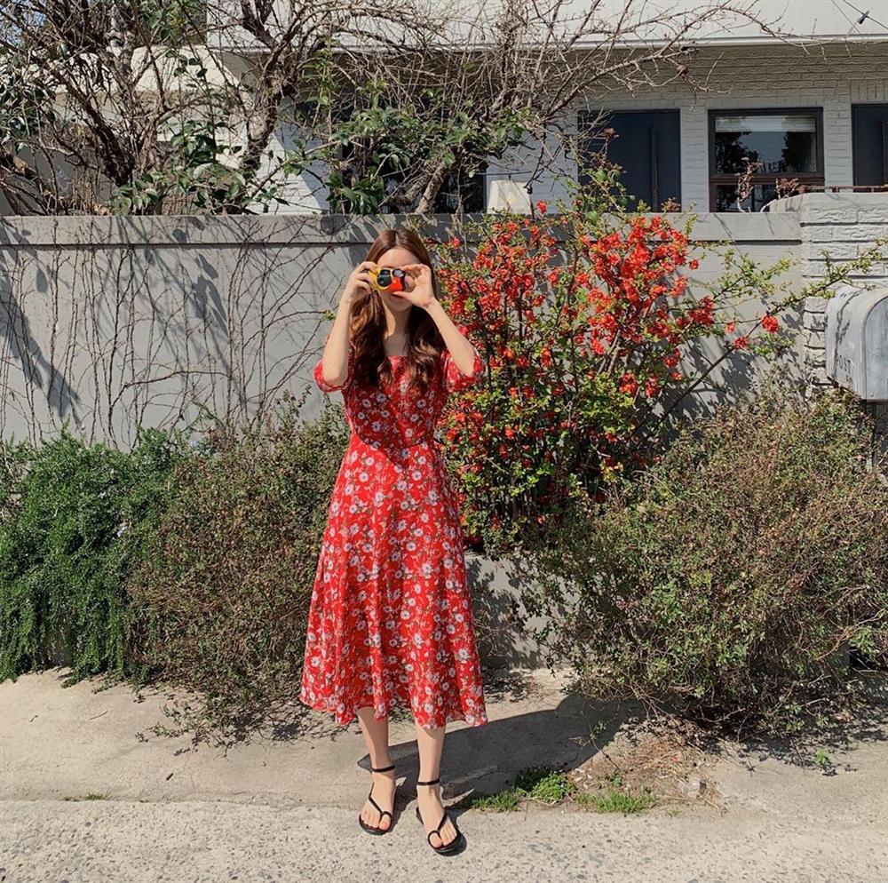 5 mẫu váy xứng đáng được chị em đầu tư vì diện lên chỉ trẻ trung xinh tươi chứ muốn dừ đi cũng khó-10