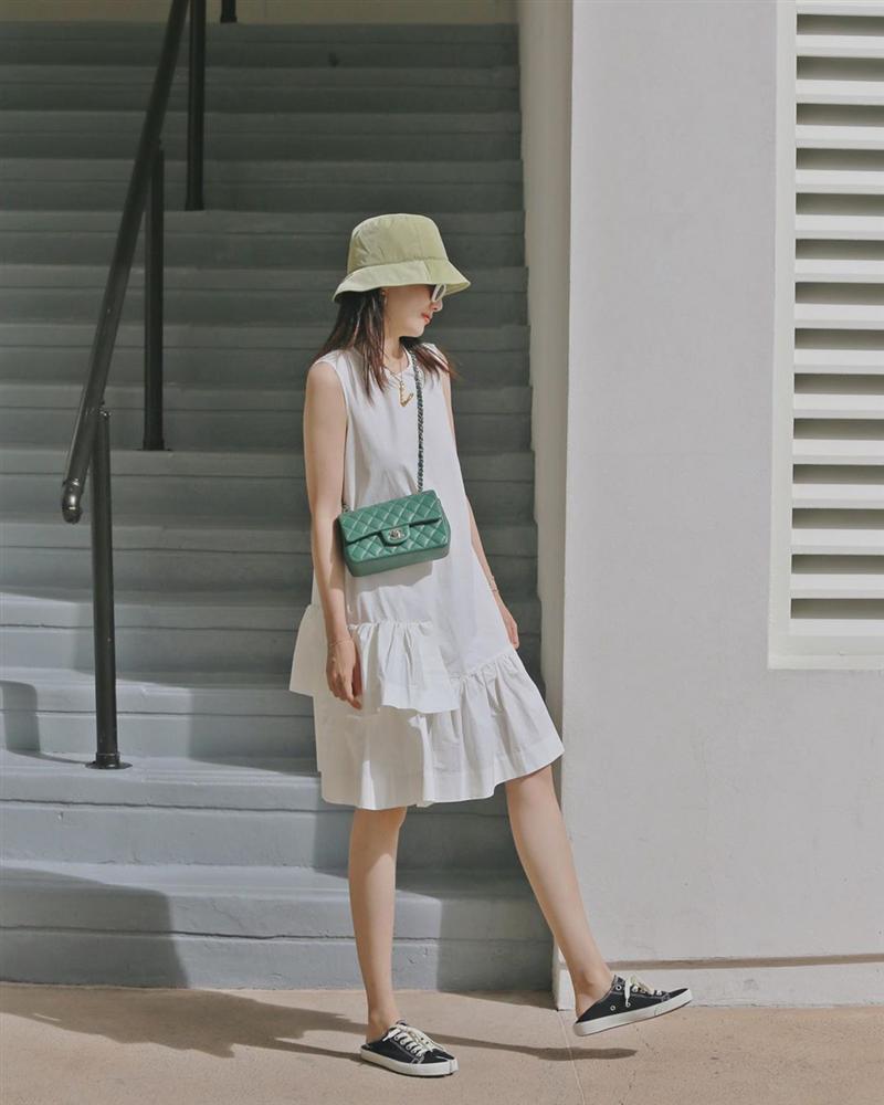 5 mẫu váy xứng đáng được chị em đầu tư vì diện lên chỉ trẻ trung xinh tươi chứ muốn dừ đi cũng khó-7