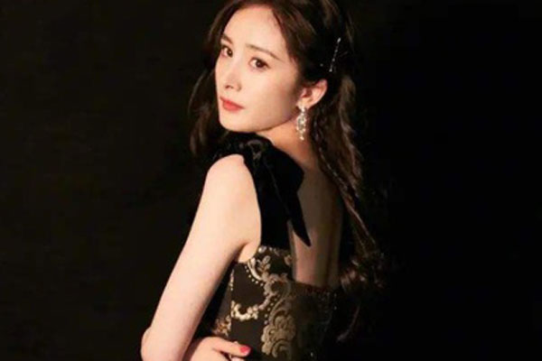 Xôn xao loạt hình ảnh Dương Mịch lộ sẹo dấy lên nghi vấn tự cắt cổ tay, ngược đãi bản thân-8