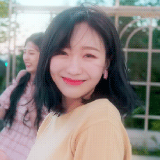 Khó tính như netizen Hàn cũng phải thừa nhận đây là nữ idol để tóc bob đẹp xuất sắc, nhìn là muốn cắt theo ngay-1