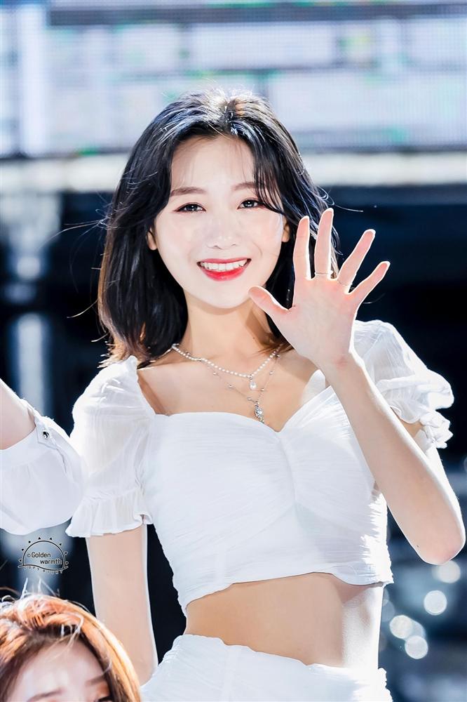 Khó tính như netizen Hàn cũng phải thừa nhận đây là nữ idol để tóc bob đẹp xuất sắc, nhìn là muốn cắt theo ngay-2