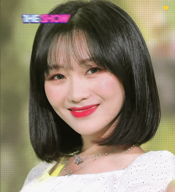 Khó tính như netizen Hàn cũng phải thừa nhận đây là nữ idol để tóc bob đẹp xuất sắc, nhìn là muốn cắt theo ngay-8