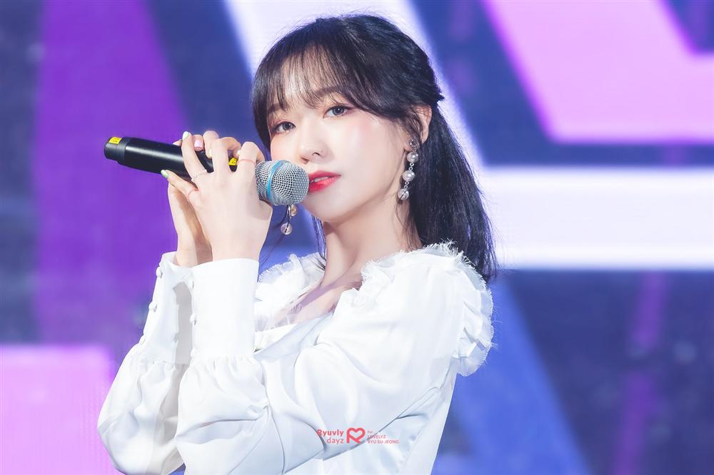 Khó tính như netizen Hàn cũng phải thừa nhận đây là nữ idol để tóc bob đẹp xuất sắc, nhìn là muốn cắt theo ngay-4