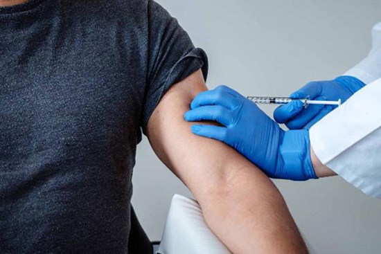 Hãng dược khổng lồ từ Hoa Kỳ tuyên bố vaccine chống Covid-19 có thể ra đời vào cuối năm nay, nguồn cung đủ cho hàng triệu người