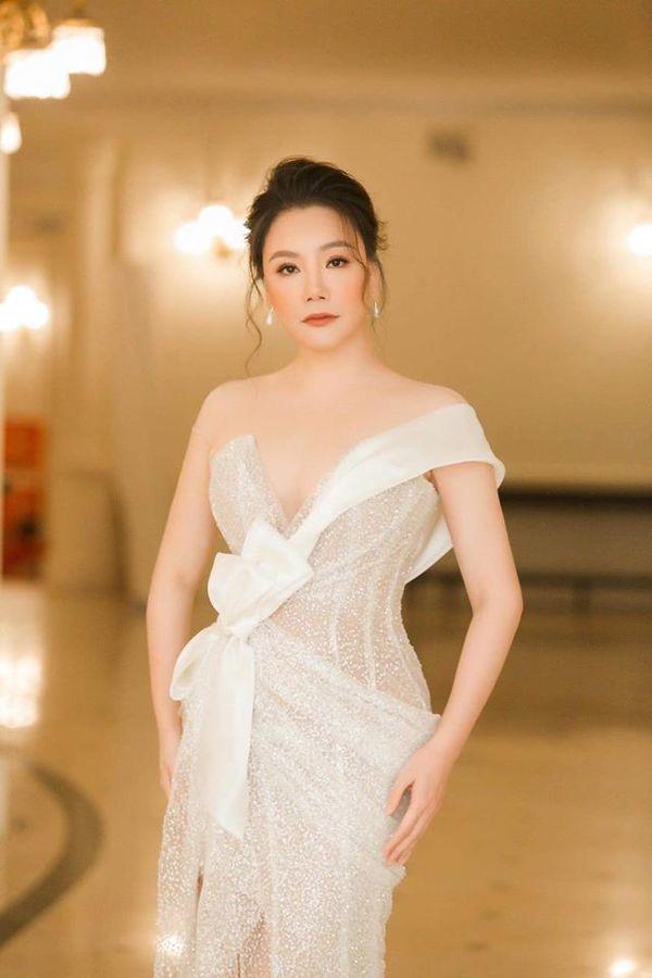 Nhan sắc của dàn hoạ mi đời đầu 8X: Người trẻ đẹp bền vững, người đổi thay ngoạn mục-21