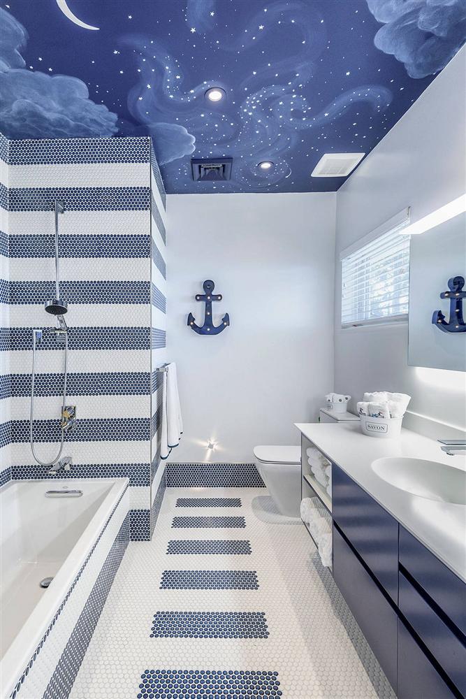 Gam màu xanh và trắng: Bộ đôi hợp thời trang và vượt thời gian cho phòng tắm nhà bạn-6