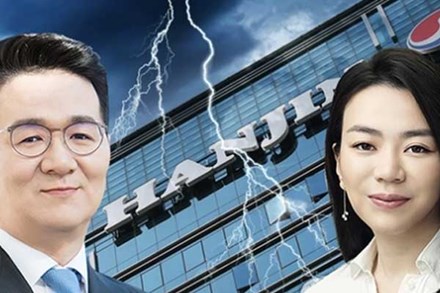 'Sóng gió gia tộc' Korean Air: Đại tiểu thư bạo hành chồng, lập bè kết phái giành lại 'ngai vàng' từ em trai bất chấp sản nghiệp bị chao đảo