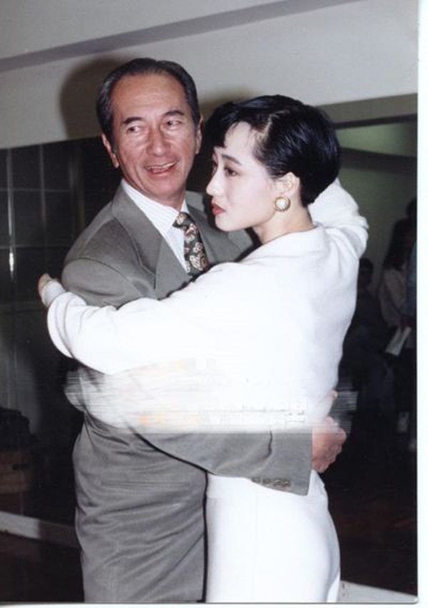 Sóng gió hào môn: Nữ y tá nhỏ bé khiến trùm sòng bạc say mê, bà Tư tìm 1001 kế ngăn cản và cái kết không ai ngờ-8