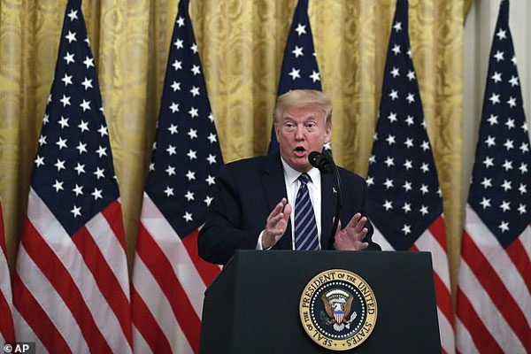 TT Trump dọa đánh thuế 1.000 tỷ USD hàng Trung Quốc-1