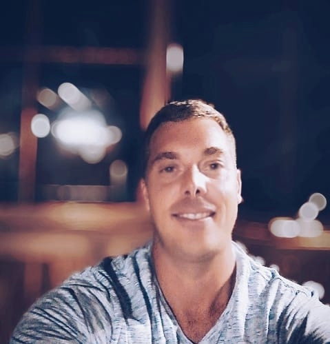 Gã đàn ông bắt cóc và cưỡng bức bé gái 12 tuổi, gây ngỡ ngàng hơn là việc đứa con đồng phạm giúp bố thực hiện kế hoạch đồi bại-1