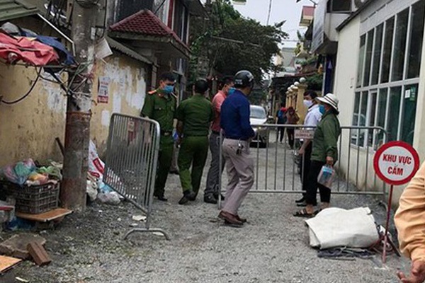 Hà Nội: Trường hợp bị sốt cao khiến khoảng 120 hộ gia đình bị cách ly tạm thời ở Gia Lâm âm tính với SARS-CoV-2-1