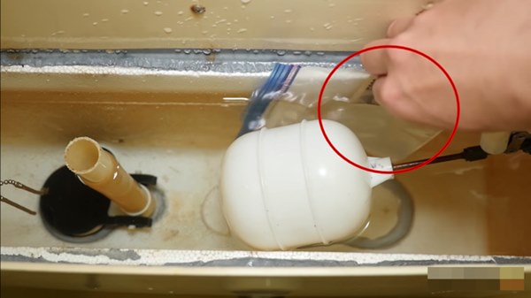 Muôn vàn kiểu giấu quỹ đen để qua mắt vợ của các ông chồng có IQ vô cực khiến cánh chị em ngã ngửa-9