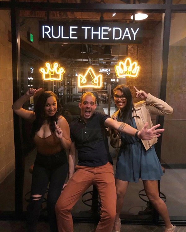 Chung sống 12 năm chồng cưới thêm vợ nữa, vợ cả” hỉ hả vui mừng để 3 người ngủ chung-5