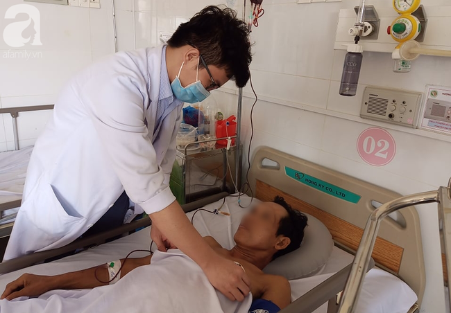 Tai nạn kinh hoàng: Người đàn ông bị container cán gãy nát xương, lộ cả tinh hoàn nguy kịch, được cứu thoát chết trong gang tấc-1