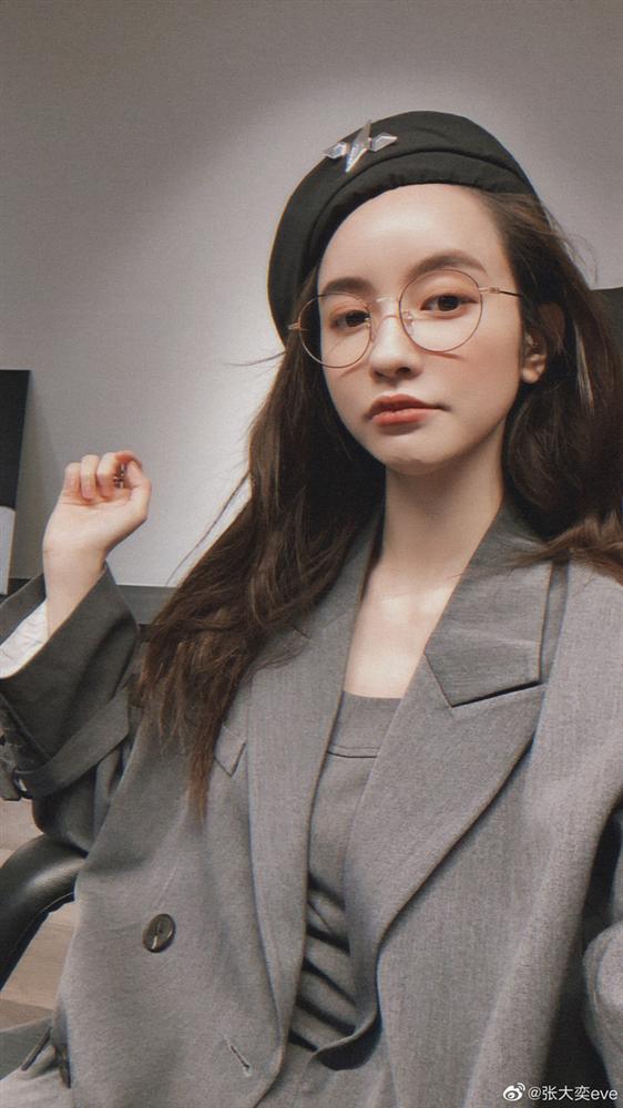 Chủ tịch Taobao bị chụp lén khi rầu rĩ đi ăn lẩu sau bê bối ngoại tình với hotgirl huyền thoại, dân mạng cảm thán: Cái giá phải trả cho sự phản bội!-2