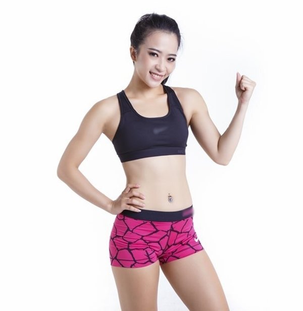 1 phút plank bằng 60 lần gập bụng, nàng hãy áp dụng ngay để nghỉ lễ không lo béo bụng-9