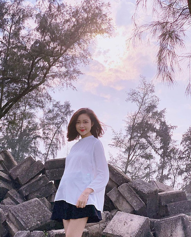 Duy Mạnh tự lái ca nô cho vợ dạo biển, Văn Đức hí hửng mua đồ cho tiểu công chúa”: Đặc điểm chung của các ông bố tương lai đây mà!-6