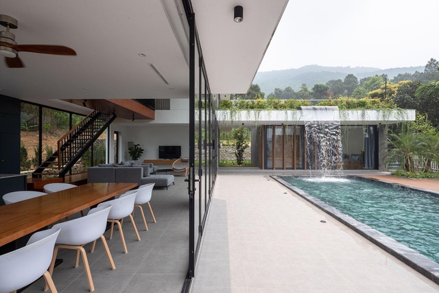 Biệt thự với thác nước đổ đẹp như trời Âu của cặp vợ chồng ở Tam Đảo-4