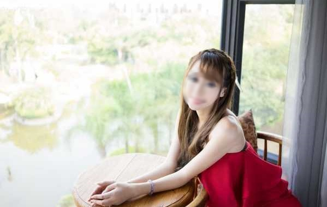 Mẹ chồng vốn xét nét, trách con dâu nghỉ lễ mà không về nhưng tới khi cô xuất hiện, cả nhà chồng được phen mắt tròn mắt dẹt-2