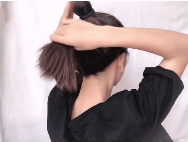 Mùa Hè hay búi tóc, chị em nhớ thêm 1 bước này để trẻ xinh hơn-3