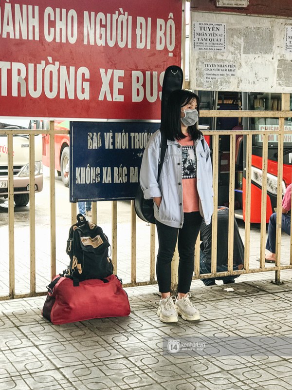 Chùm ảnh sinh viên quay trở lại thành phố học tập, tay xách nách mang hành lý và đồ ăn ngon nhất được cha mẹ gửi gắm-14