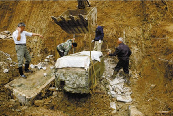 Thi hài tân nương 5 tuổi được phát hiện trong mộ cổ với nhiều trang sức vàng, hé lộ giai đoạn lịch sử đầy thương tâm thời Trung Quốc cổ đại-1