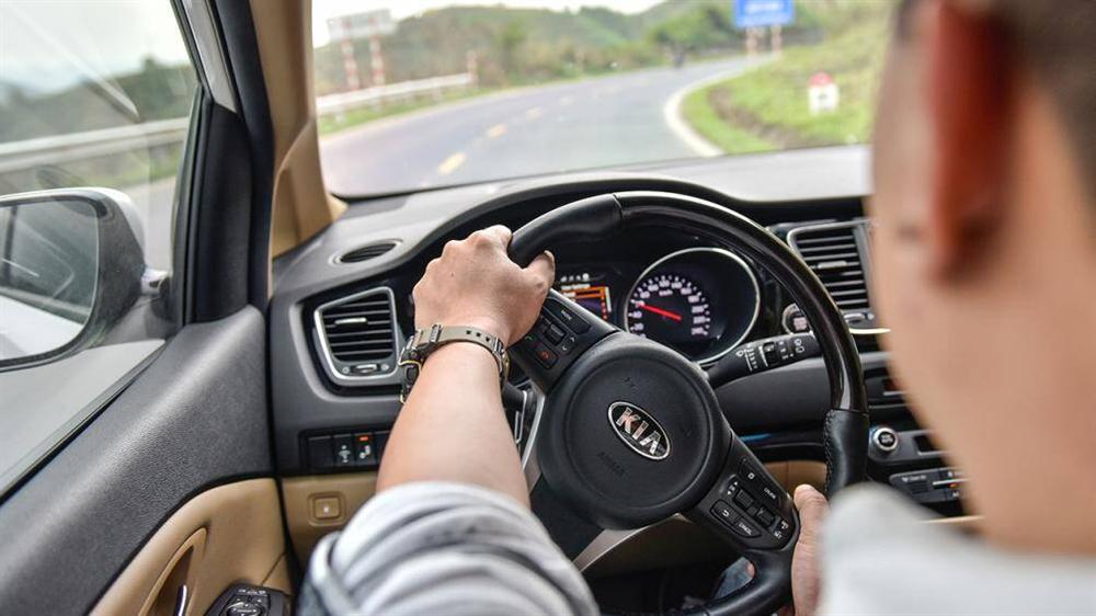 Những sai lầm tai hại khi vào cua của người điều khiển ô tô-4