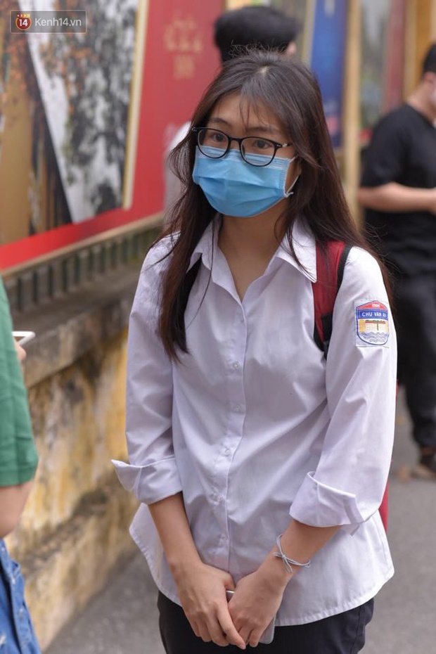 Học sinh, sinh viên trở lại trường sau kỳ nghỉ dịch: Xa trường lâu quá mình đi lạc giữa các lớp, không nhớ vị trí tòa nhà-3