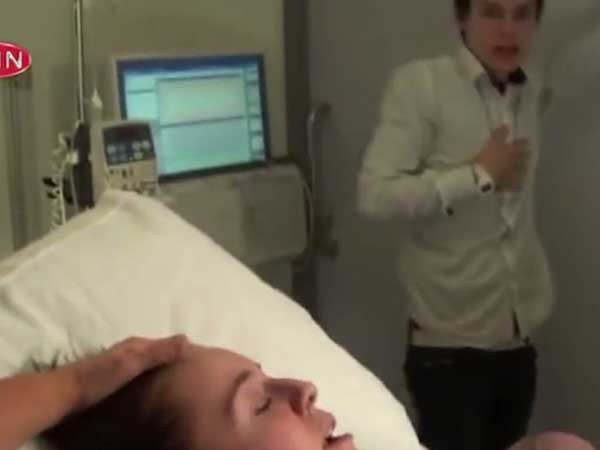 Chàng trai gây sốt MXH với đoạn clip ghi lại biểu cảm chứng kiến bạn gái lâm bồn nhưng sau đó tức giận khi biết sự thật về đứa trẻ kia-2